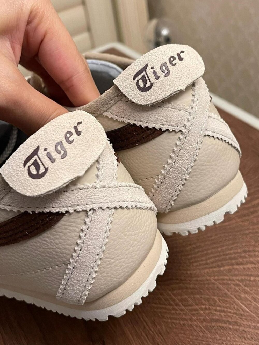 Onitsuka Tiger MEXICO 66 Casual Sneakers - Picture 5 of 7